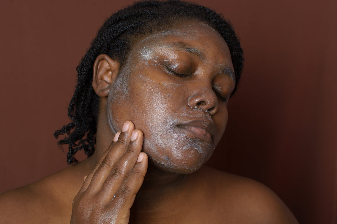 Mineral vs chemical sunscreen comparison for dark skin